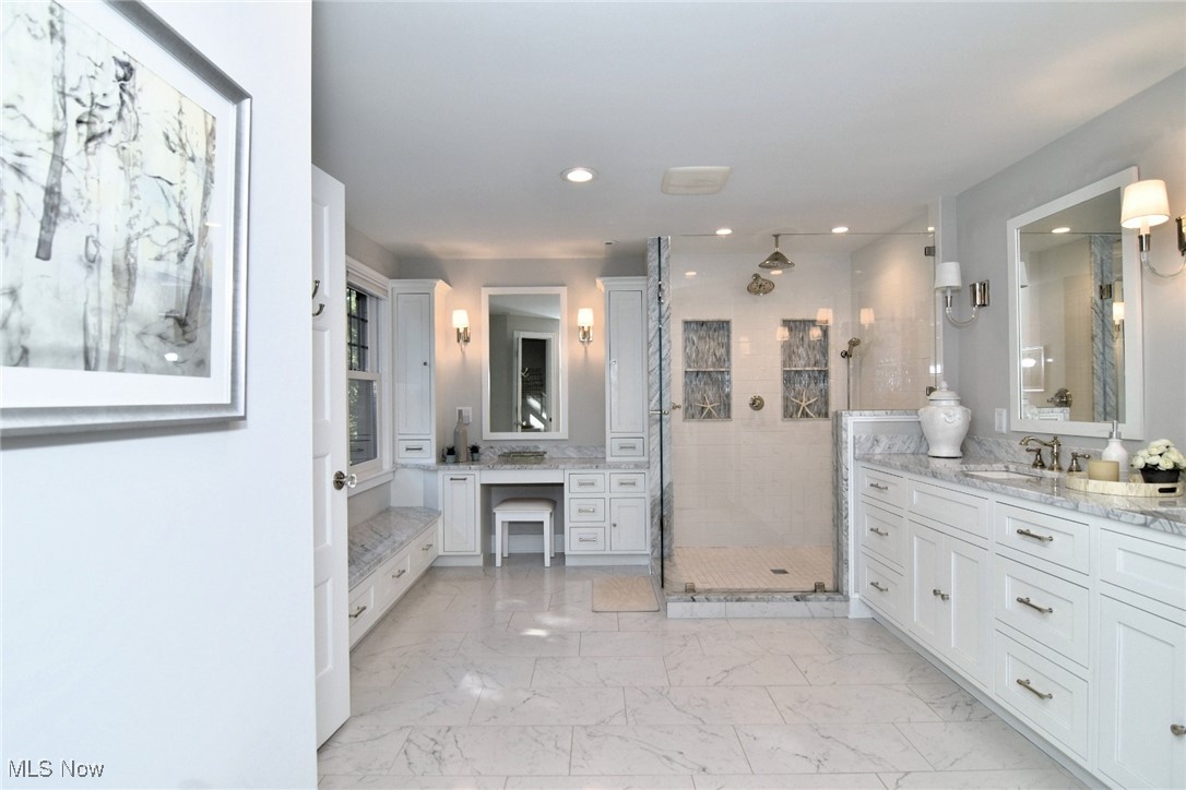 18400 Shelburne Road Shaker Heights OH 44118