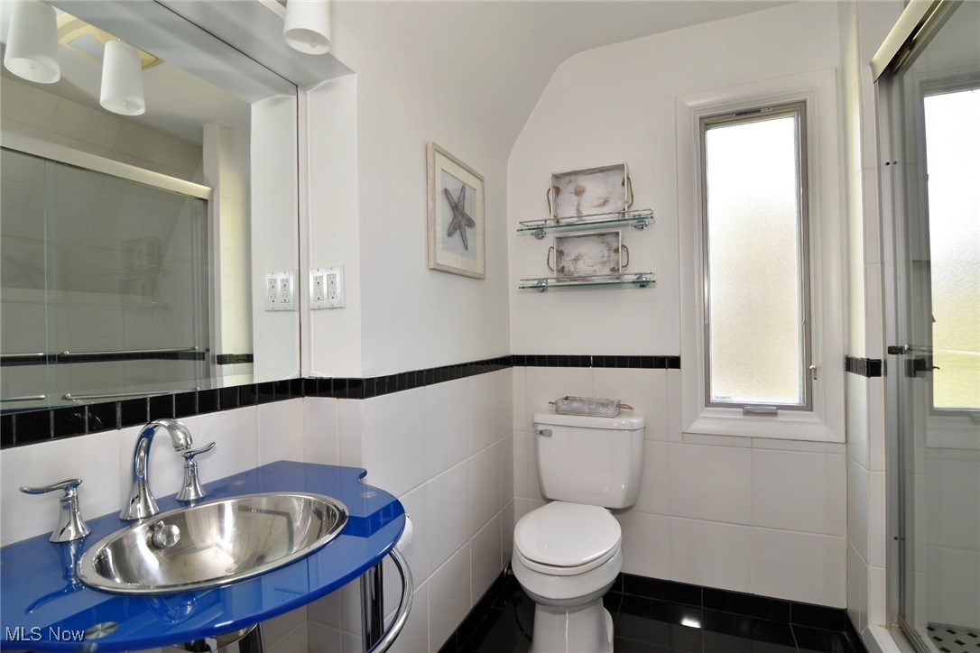 18400 Shelburne Road Shaker Heights OH 44118