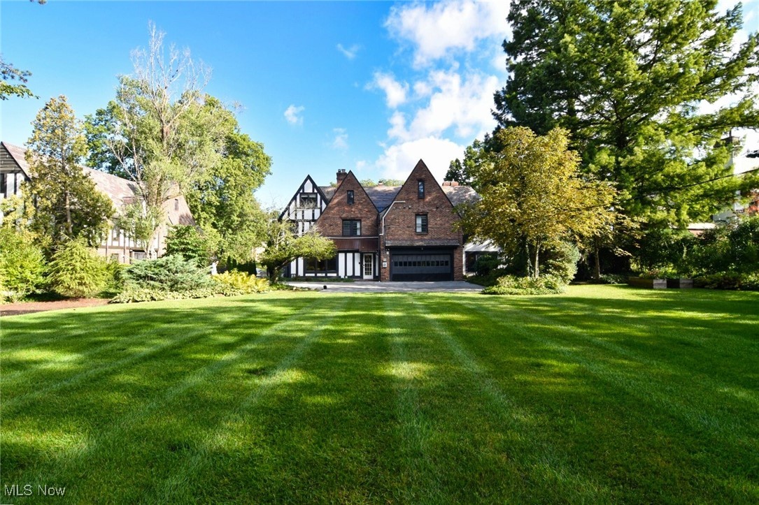 18400 Shelburne Road Shaker Heights OH 44118