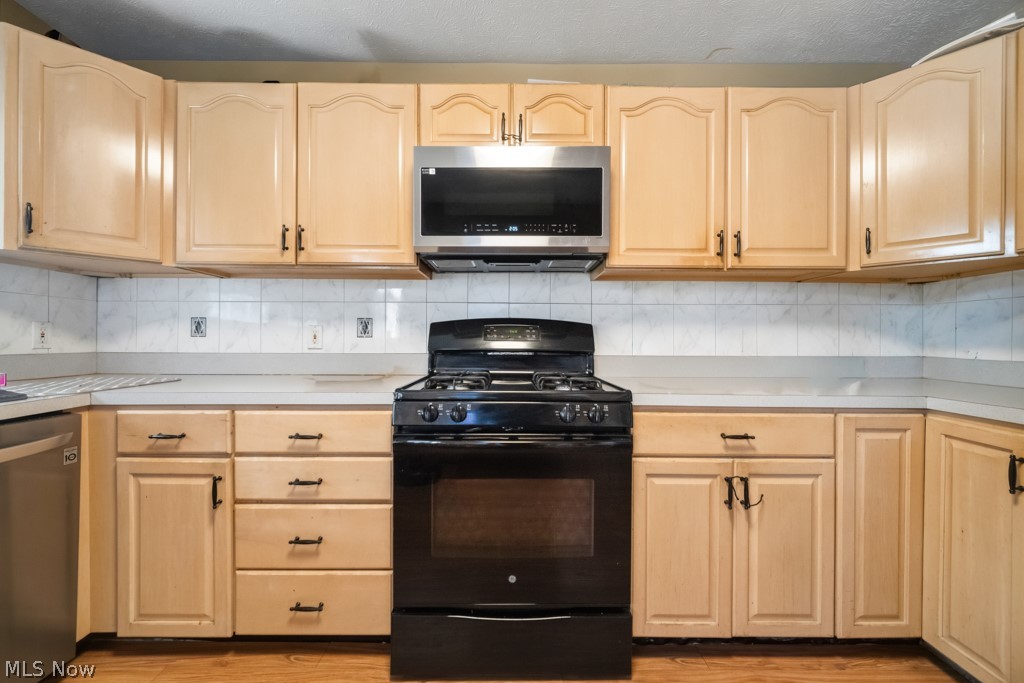 7322 Lexington Avenue Cleveland OH 44103