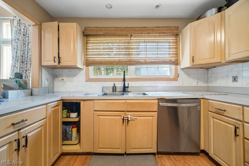 7322 Lexington Avenue Cleveland OH 44103