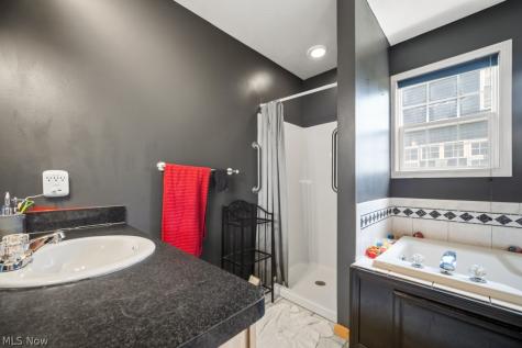 7322 Lexington Avenue Cleveland OH 44103