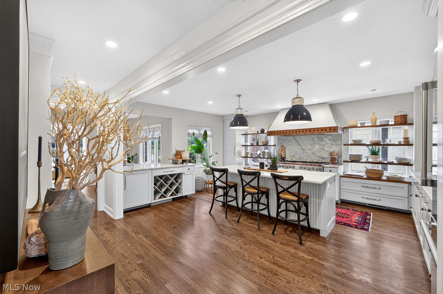 75 Kensington Oval Rocky River OH 44116