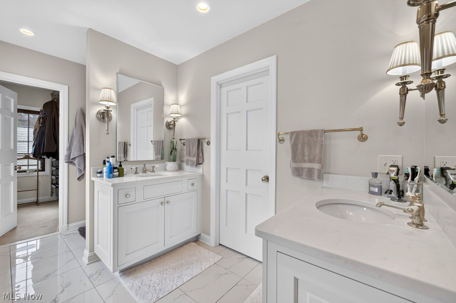 75 Kensington Oval Rocky River OH 44116