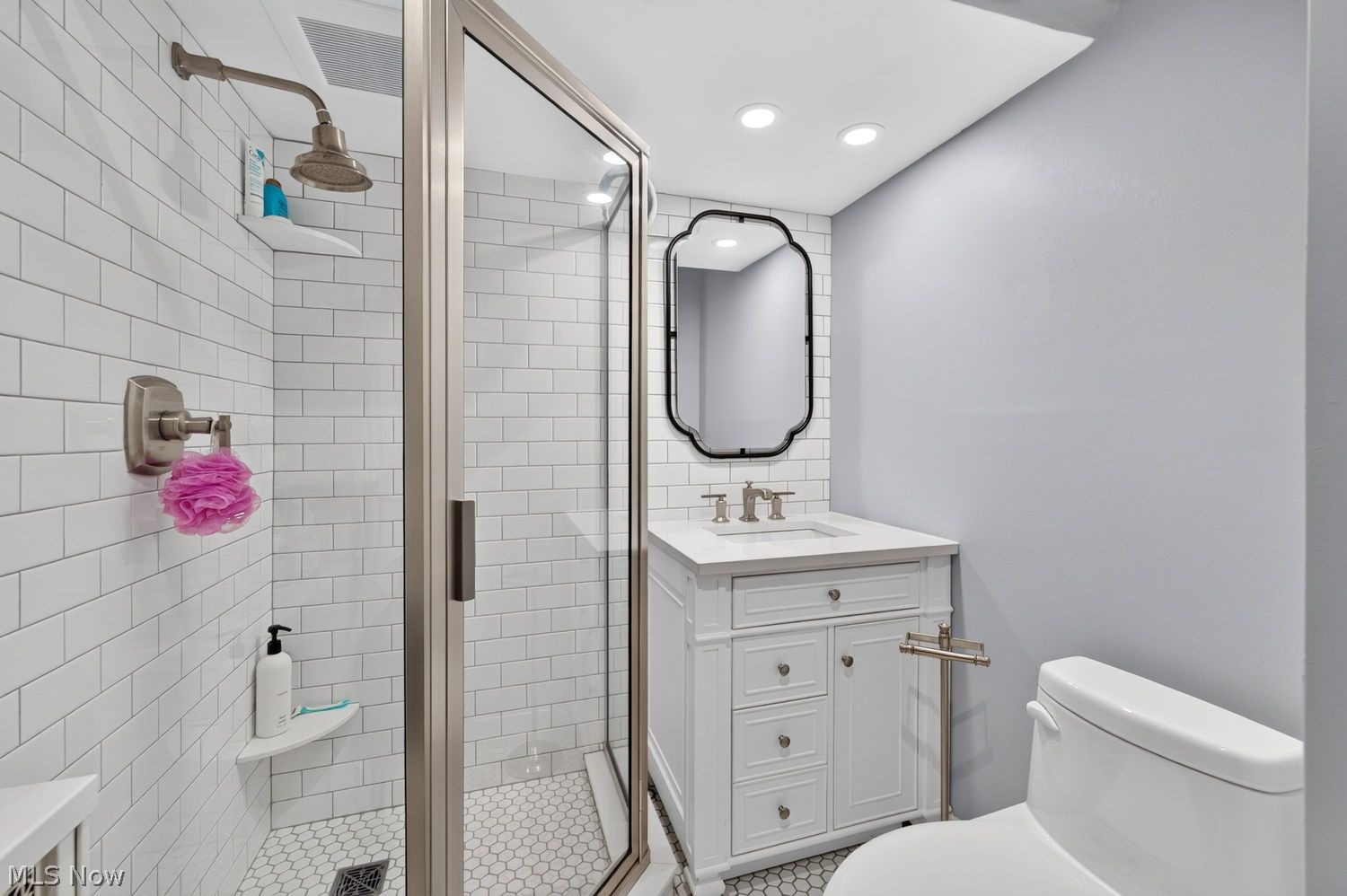 75 Kensington Oval Rocky River OH 44116
