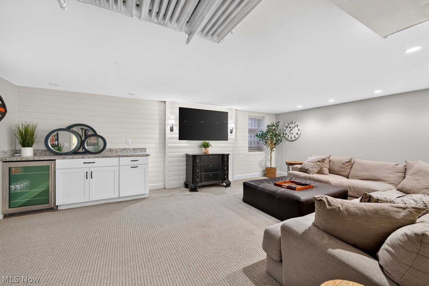 75 Kensington Oval Rocky River OH 44116
