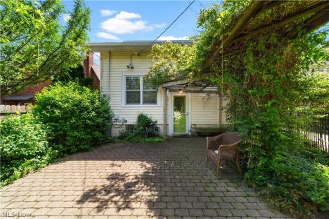 2476 Eaton Road University Heights OH 44118