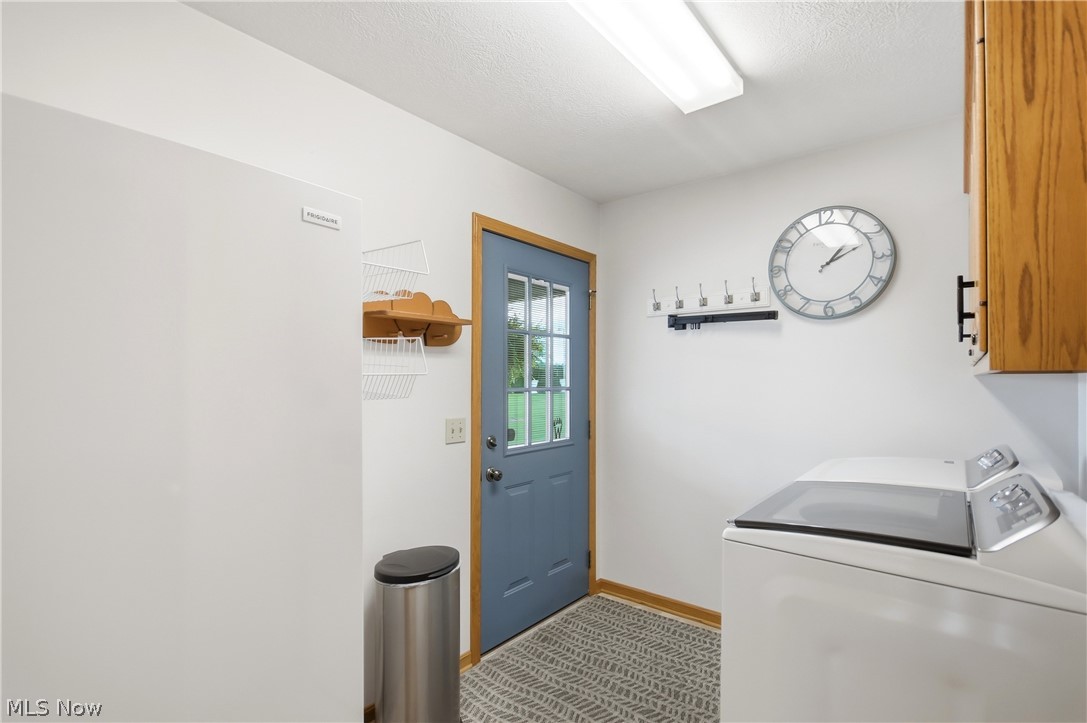 3274 S Carr Road Apple Creek OH 44606
