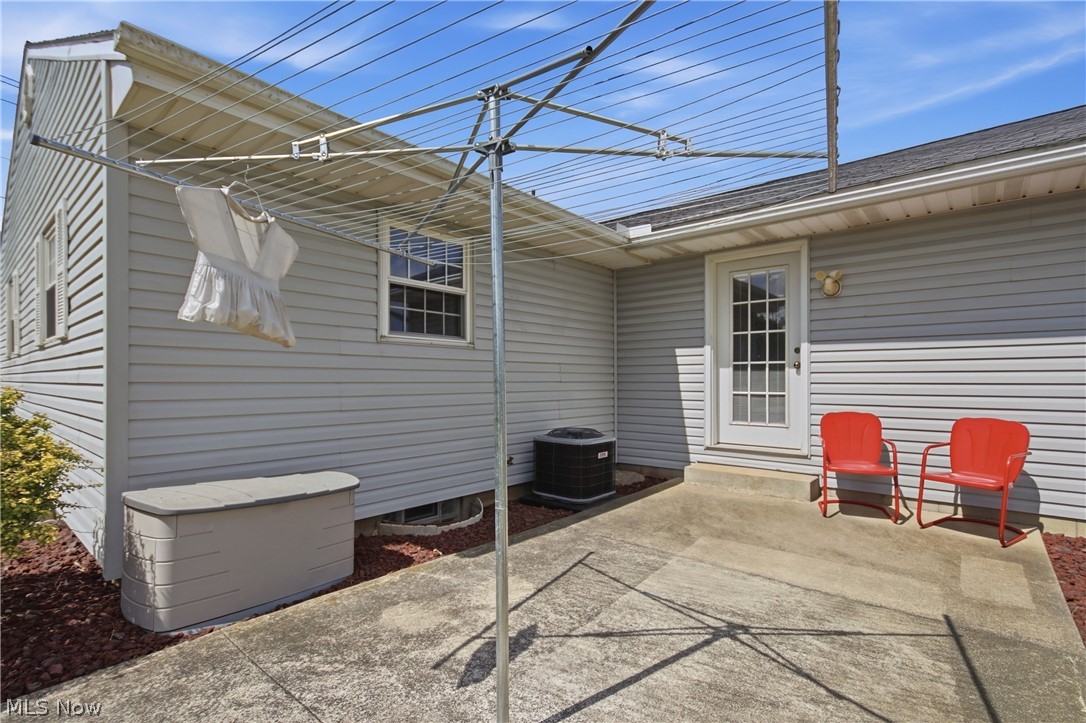 3274 S Carr Road Apple Creek OH 44606