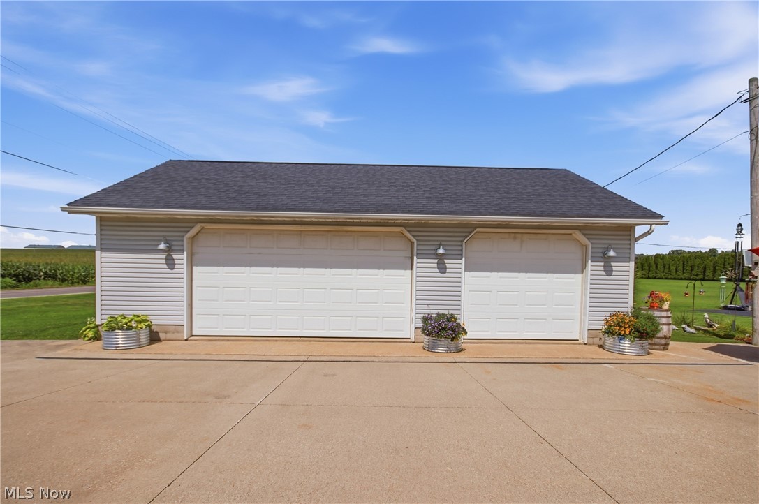 3274 S Carr Road Apple Creek OH 44606