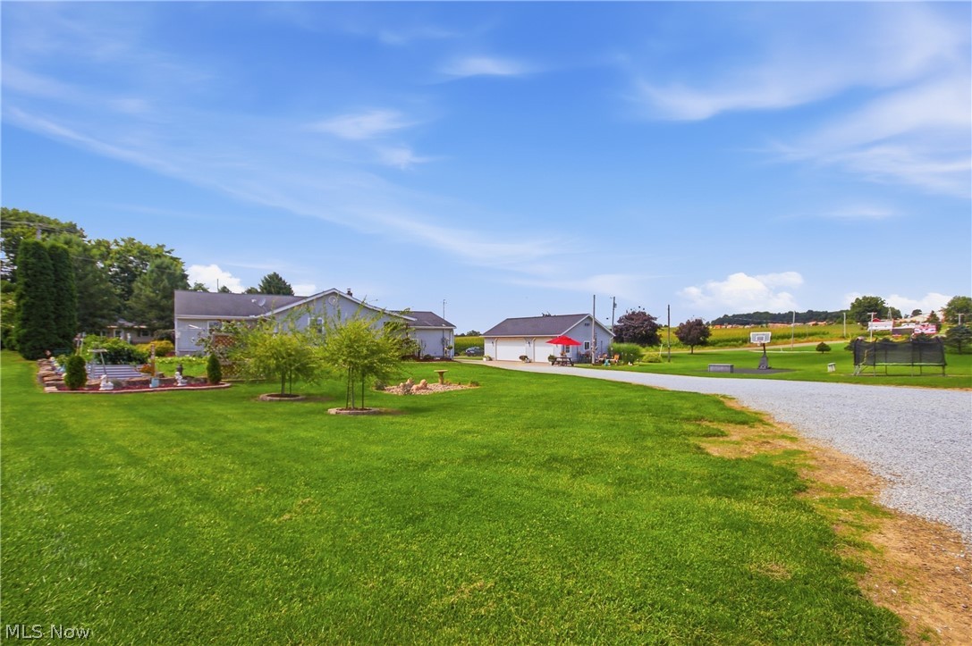 3274 S Carr Road Apple Creek OH 44606