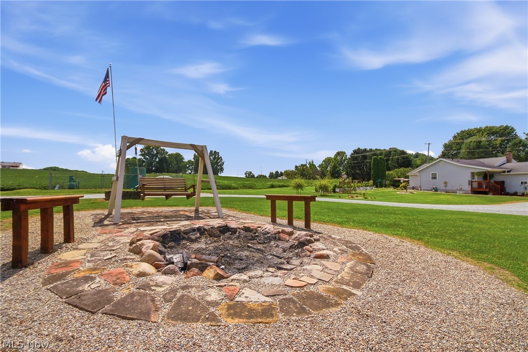 3274 S Carr Road Apple Creek OH 44606