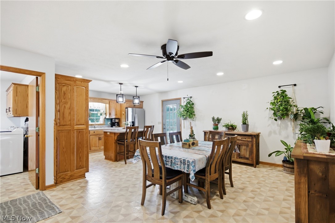 3274 S Carr Road Apple Creek OH 44606