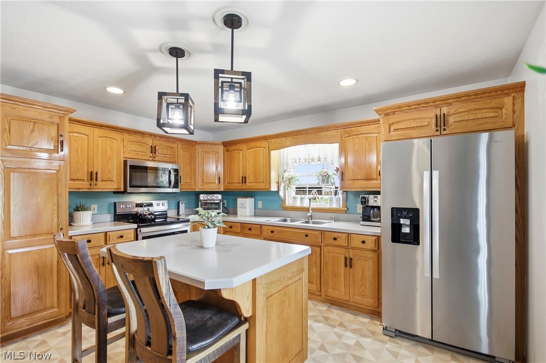 3274 S Carr Road Apple Creek OH 44606