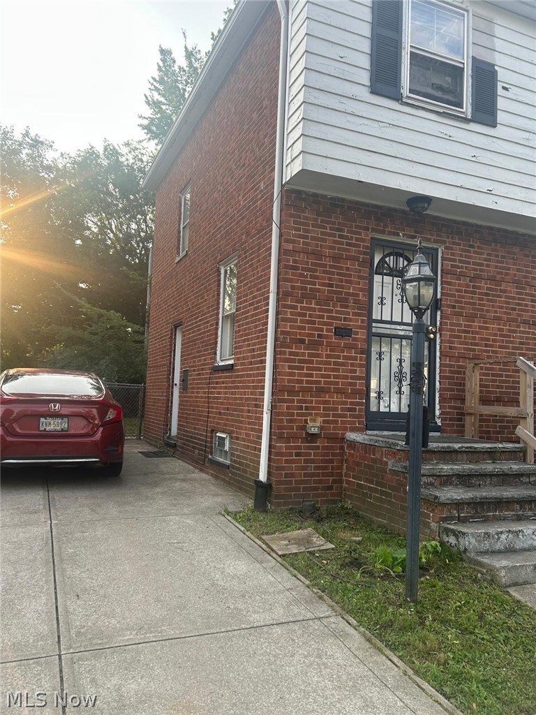 3881 E 155th Street Cleveland OH 44128