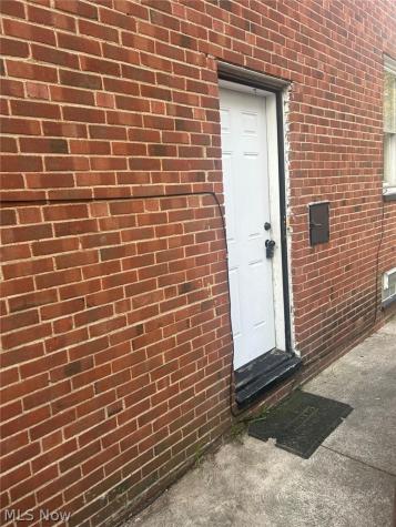 3881 E 155th Street Cleveland OH 44128