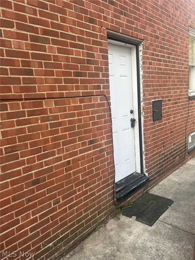 3881 E 155th Street Cleveland OH 44128