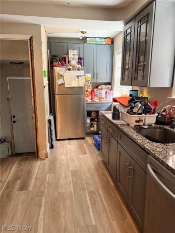 3881 E 155th Street Cleveland OH 44128