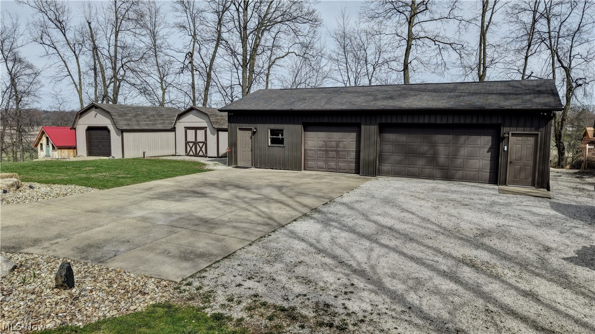 8045 Mcfadden Road Shreve OH 44676