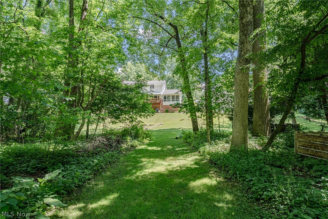 8515 Scenicridge Avenue NW Clinton OH 44216