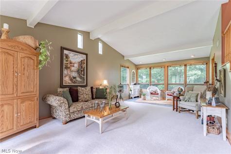 8515 Scenicridge Avenue NW Clinton OH 44216