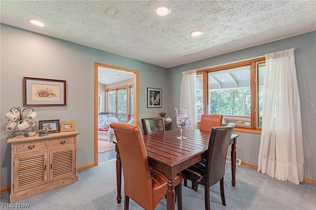 8515 Scenicridge Avenue NW Clinton OH 44216
