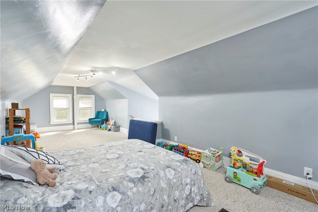 245 N Highland Avenue Akron OH 44303