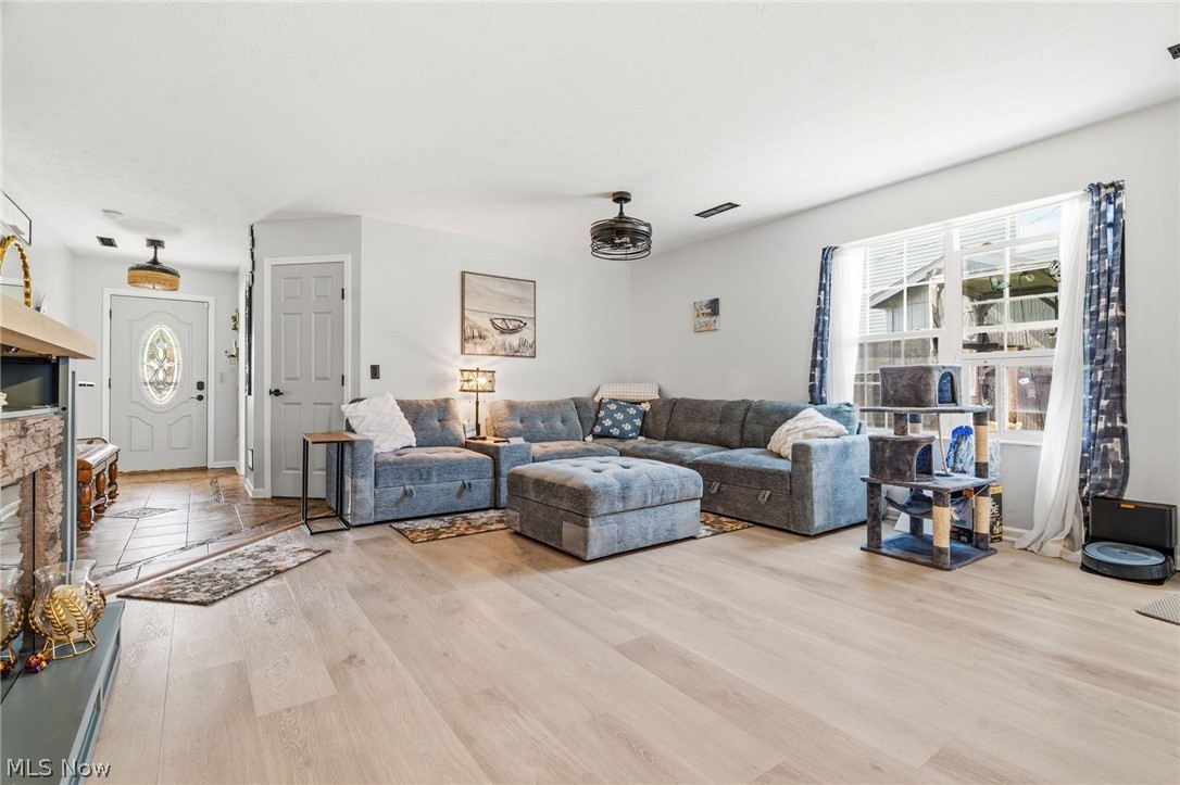 326 Park Drive SE Brewster OH 44613