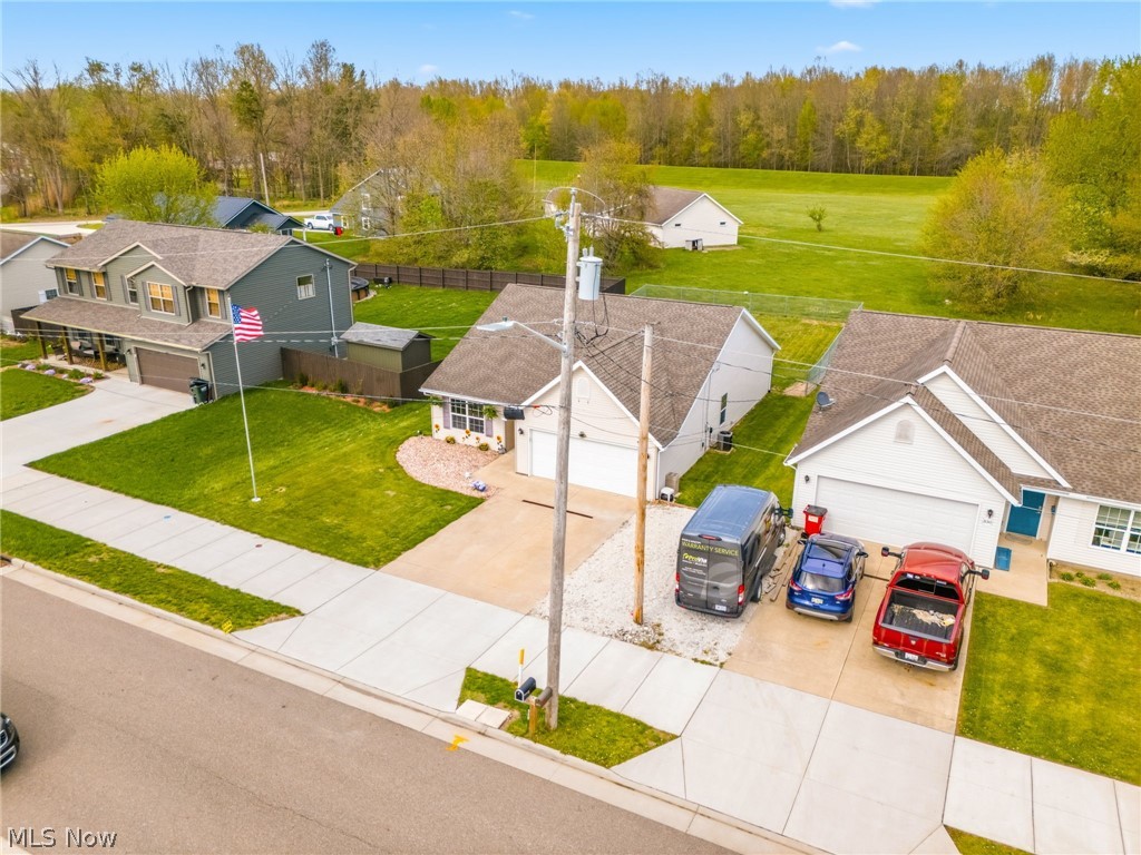 326 Park Drive SE Brewster OH 44613