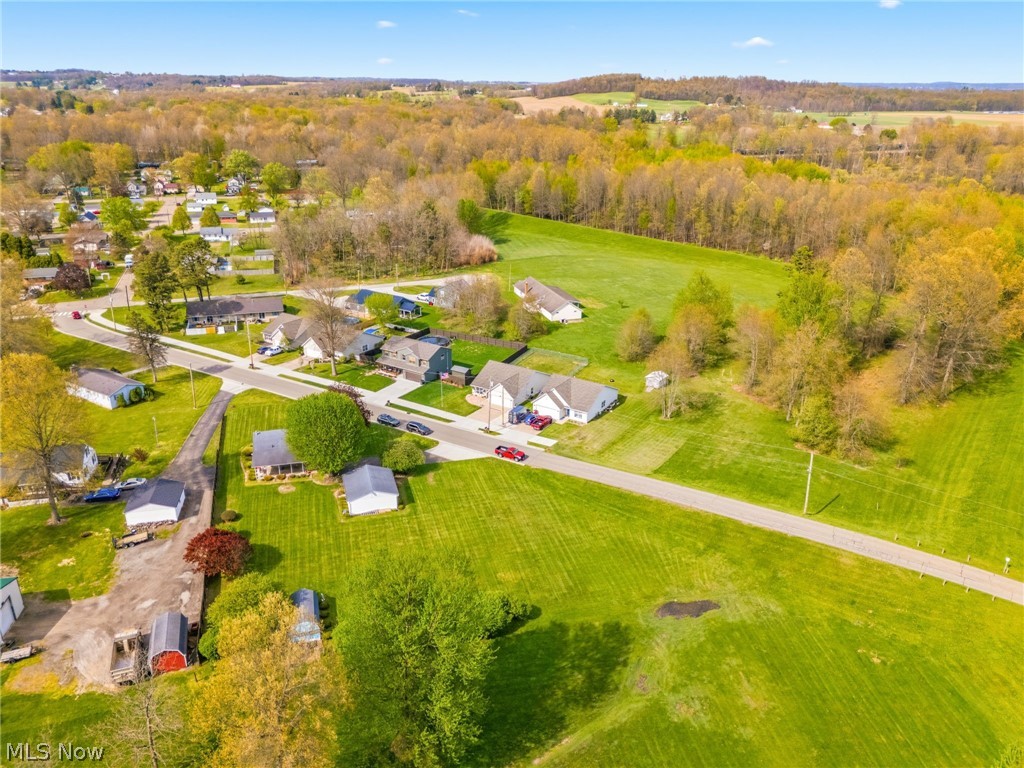 326 Park Drive SE Brewster OH 44613