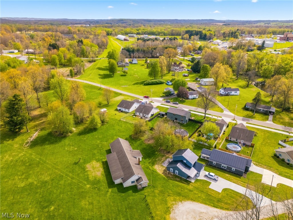 326 Park Drive SE Brewster OH 44613