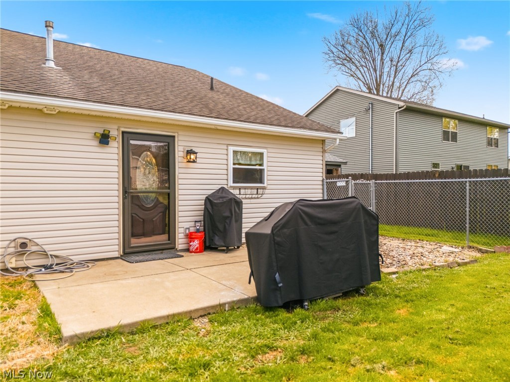326 Park Drive SE Brewster OH 44613
