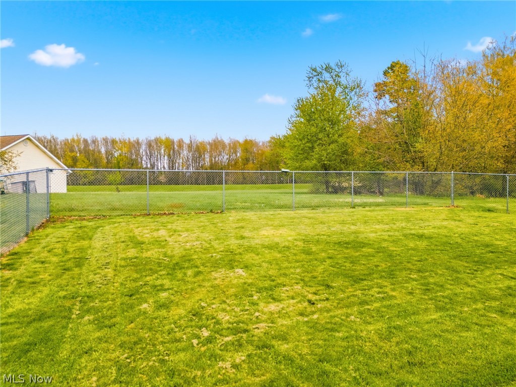326 Park Drive SE Brewster OH 44613