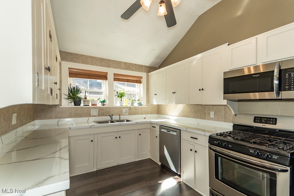 37848 Euclid Avenue Willoughby OH 44094