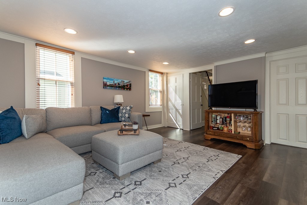 37848 Euclid Avenue Willoughby OH 44094