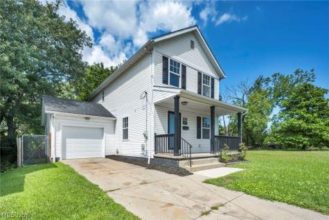 4072 E 108th Street Cleveland OH 44105