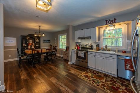 136 Parmelee Drive Hudson OH 44236