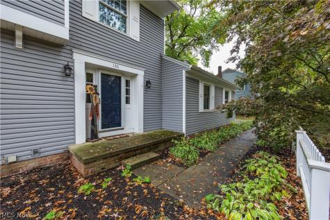 136 Parmelee Drive Hudson OH 44236