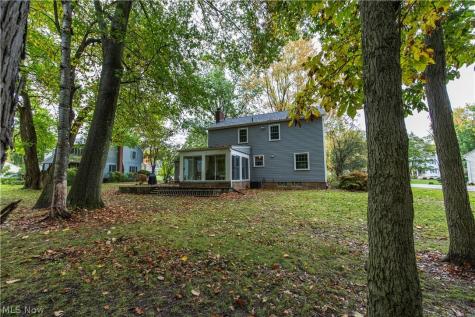 136 Parmelee Drive Hudson OH 44236