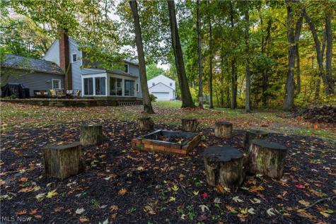 136 Parmelee Drive Hudson OH 44236