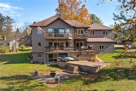 945 Pike Drive Mansfield OH 44903