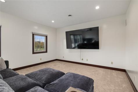 945 Pike Drive Mansfield OH 44903