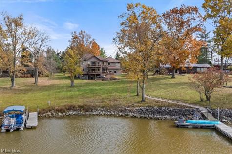 945 Pike Drive Mansfield OH 44903