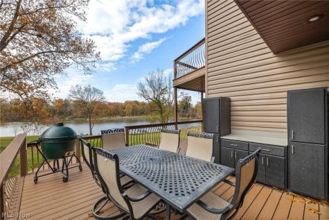 945 Pike Drive Mansfield OH 44903