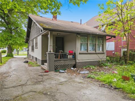 3315 E 142nd Street Cleveland OH 44120