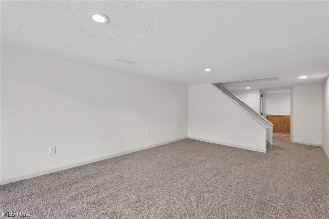 1865 Knight Road Akron OH 44306