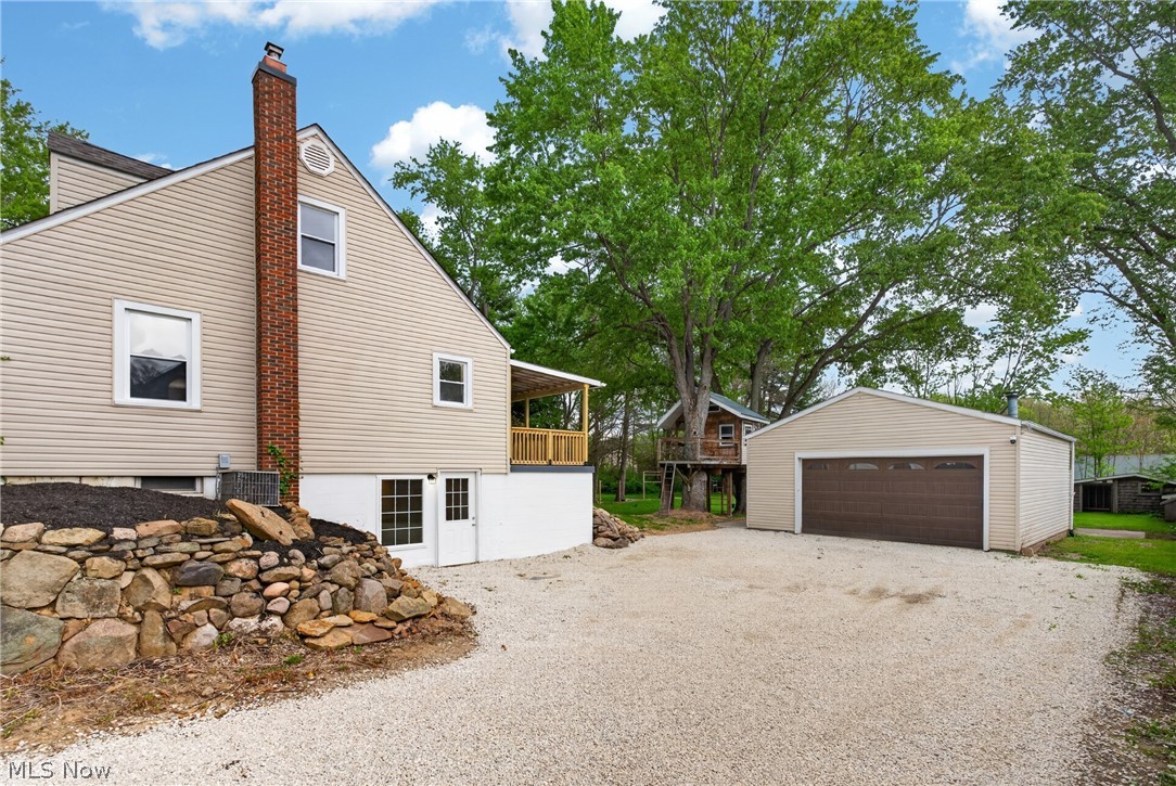 1865 Knight Road Akron OH 44306