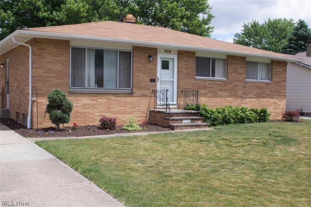 5712 Ralston Drive Parma OH 44129