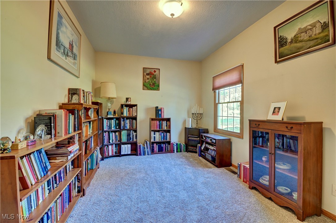 2390 Auberry Drive Akron OH 44312