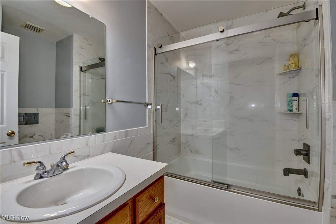 2390 Auberry Drive Akron OH 44312